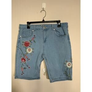 Sandpiper Petite Flowery Embroidered Shorts Size 14P - USED
